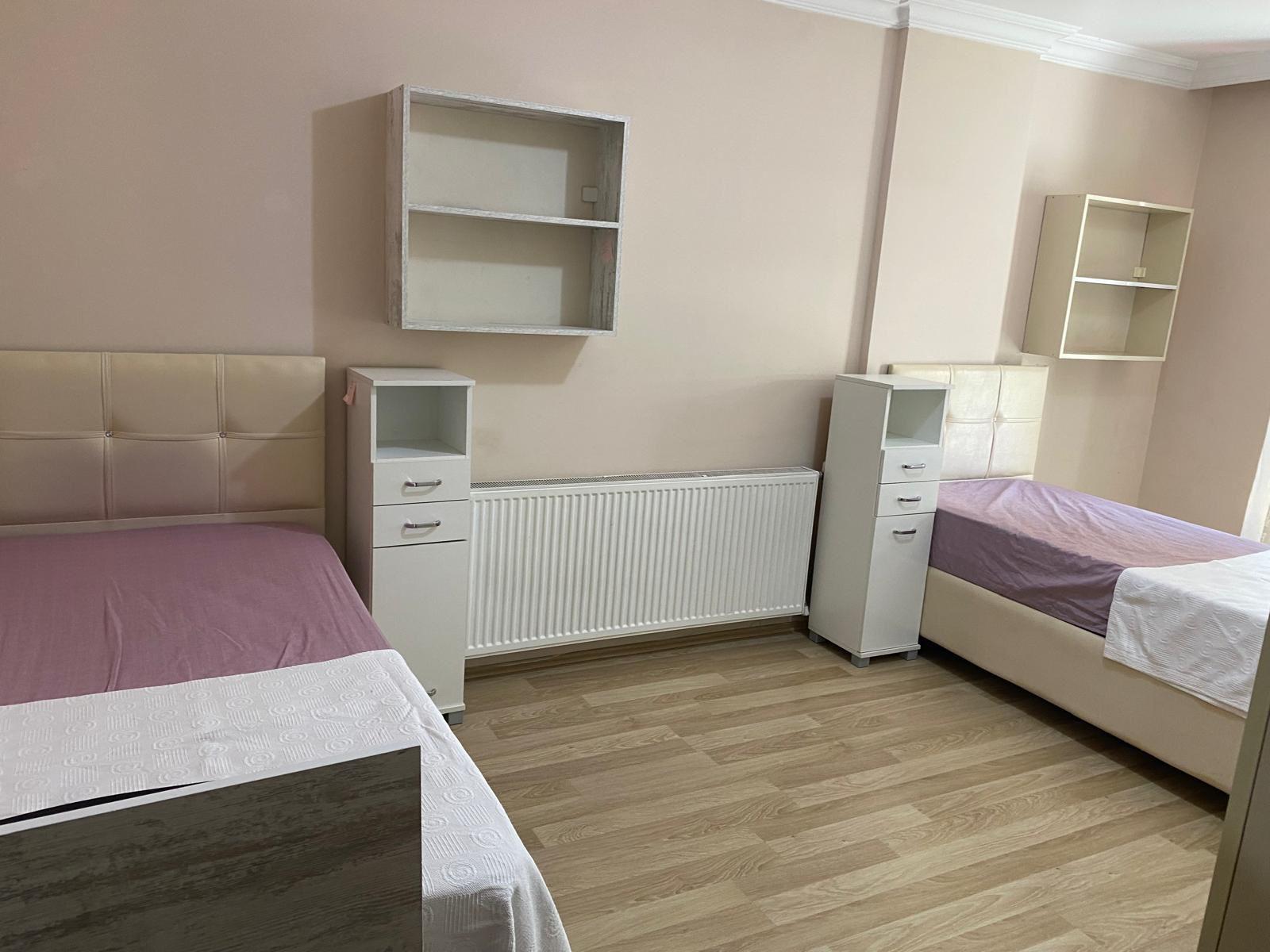 312 Kız Öğrenci Yurdu Kapak Fotoğrafı