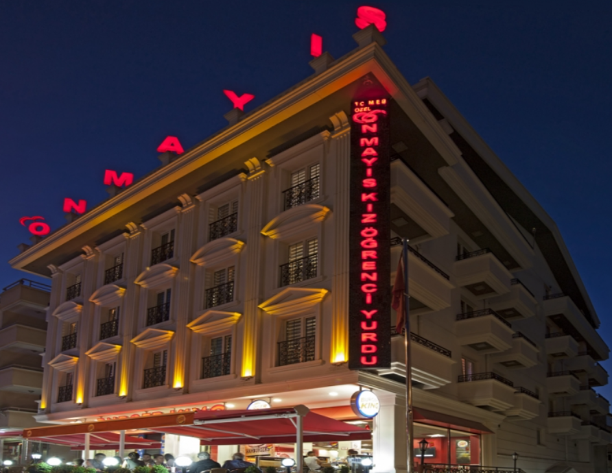 On Mayıs Kız Öğrenci Yurdu  Kapak Fotoğrafı